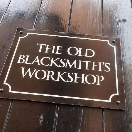 The Old Blacksmith'S Workshop Whitby Exterior photo